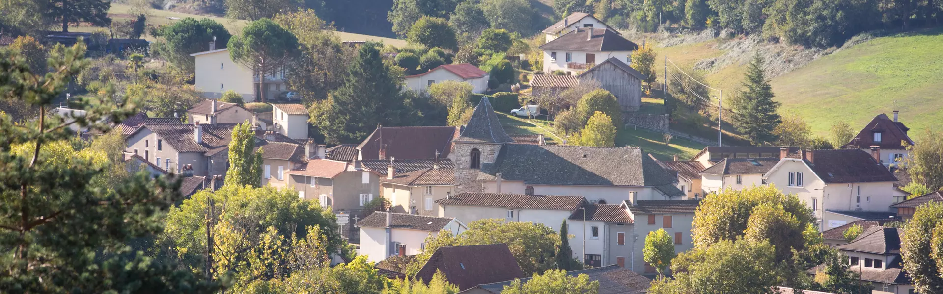 Situer la commune de Saint Constant Fournoulès (15) Cantal